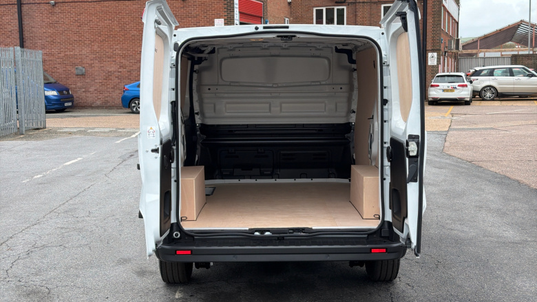 Renault Trafic Swb Diesel SL30 Blue dCi 130 Advance [Safety] Van